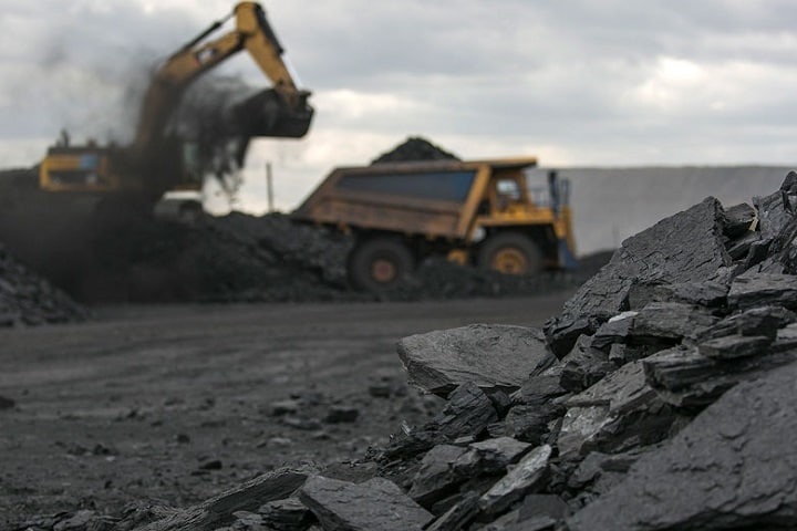 Половина угольных предприятий Хакасии не платят зарплату сотрудникам — депутаты