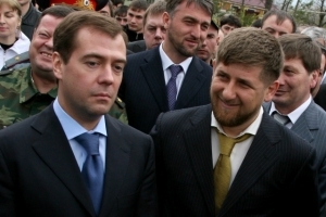 Медведев: отвечать за борьбу с преступностью должны и силовики, и главы регионов