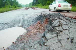 Жители Сибири просят Медведева выделить в 2012 году деньги на ремонт и строительство дорог