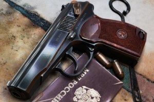 Томский милиционер, выстреливший в лицо напарнику, получил за его смерть один год условно