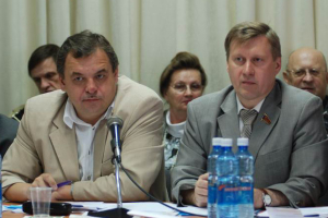 Избирателей и кандидатов «Единой России» в Новосибирске позвали в КПРФ