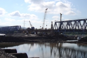«Сибмост» занимается восстановлением моста в Хакасии, движение по нему откроют в октябре