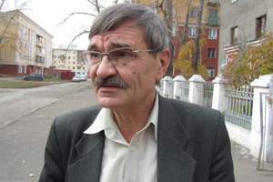 Александр Сорокин приготовил аргументы для выступления в суде на заседании по делу о клевете на Амана Тулеева