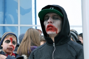 Шествие «зомби» не встретилось с «нашистами» в центре Новосибирска