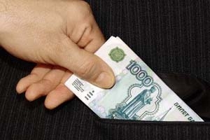 Экс-чиновник на Алтае за взятку в 10 000 рублей заплатит штраф в 450 000 рублей
