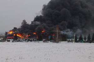 Аэропорт «Черемшанка» горит в Красноярском крае, площадь пожара — 2 500 кв. метров