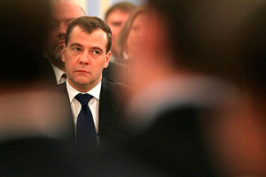 Всё что угодно — в обмен на президента: Алексей Мазур о послании Дмитрия Медведева Федеральному Собранию
