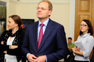 Социологи рассказали губернатору Юрченко, что его работу одобряют 42% жителей Новосибирской области