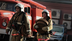 Площадь пожара на предприятии в Новосибирске составила 300 кв. метров — МЧС