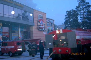Ущерб от пожара в ТРК «Красный яр» в Лесосибирске превысил 50 млн рублей — МВД