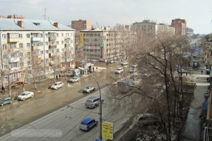 Стена общежития обрушилась в Ленинском районе Новосибирска, более 130 человек эвакуировано