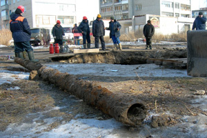 Ремонт трубы завершен в Бердске, где авария оставила без воды 913 человек
