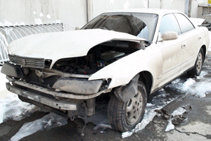 Неизвестные подорвали автомобиль таксиста в Иркутске