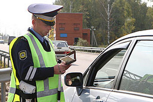 Три человека погибли при столкновении автобуса с иномаркой в Новосибирской области