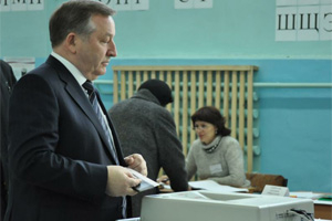 Алтайские депутаты решили вернуть выборы губернатора с пятипроцентным барьером