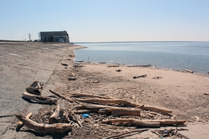 Сброс воды из новосибирского водохранилища в Обь не сокращают из-за навигации