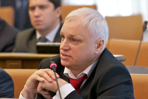 Красноярские депутаты, «скрипя зубами», приняли закон о выборах губернатора без самовыдвиженцев