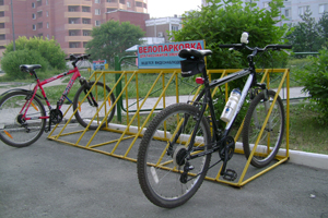 Первая в Новосибирске велопарковка для пассажиров электричек появилась на станции Сеятель