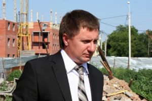 Экс-глава Госжилстройнадзора Омской области попал под следствие за ввод в эксплуатацию недостроенных домов