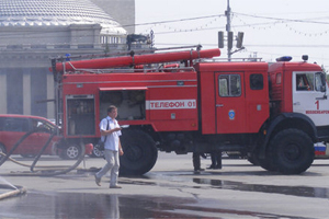 Пожарные ликвидировали возгорание в приемной Медведева в Новосибирске