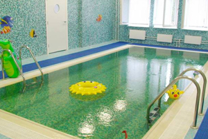 Ребенок в Лесосибирске попал в реанимацию после занятий плаванием в детском саду