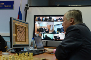 Анатолий Карпов около пяти часов не мог обыграть в шахматы заключенного из красноярской колонии