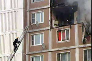 Взрыв произошел в жилом доме в Томске: на месте происшествия обнаружено тело женщины