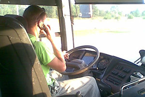 Новосибирских перевозчиков будут лишать маршрутов за разговоры водителей по телефону