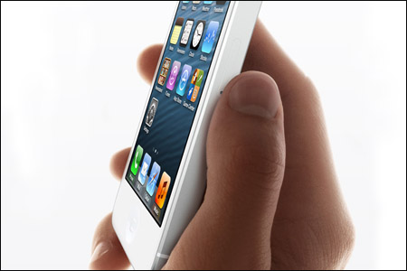 Продажи nano-SIM-карт для iPhone 5 стартовали в салонах МТС в Новосибирске