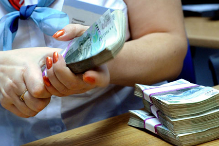Жительницу Красноярска будут судить за получение кредитов по поддельному паспорту подруги