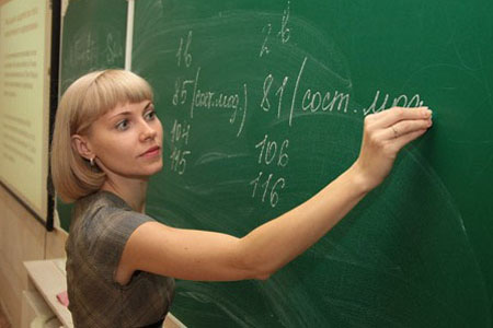 Губернатор Новосибирской области поможет с ипотекой восьми учителям