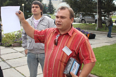 «Если русский, значит, письку покажи»: Организаторы автопробега на новосибирском «Русском марше» не хотят «беспредметного национализма»