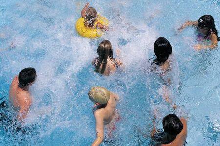 Тренер по плаванию ответит за смерть мальчика в новосибирском бассейне