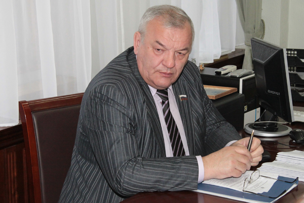 Новосибирский депутат предложил продавать оружие только бывшим сотрудникам правоохранительных органов