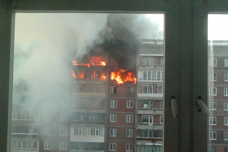 Взрыв произошел в жилой девятиэтажке в Томске: десять человек ранены