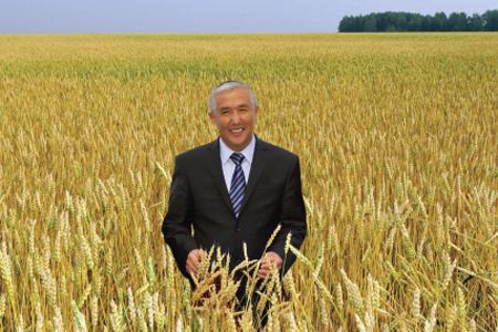 Омский губернатор хочет продавать запчасти для сельхозтехники на границе с Казахстаном