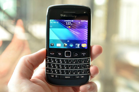 МТС первой в России начинает продажи BlackBerry Bold 9790 и BlackBerry Curve 9360