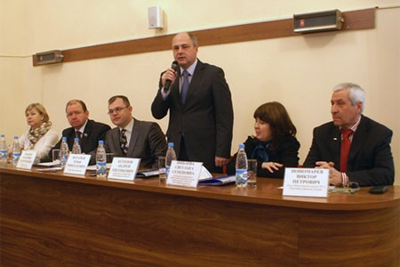 Новосибирский вице-губернатор Ксензов призвал общественников повышать «планку требовательности» к власти