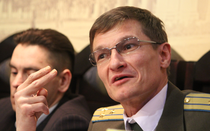 «Весь район на брюхе проползем»: Евгений Логинов поборется за кресло главы Новосибирского района