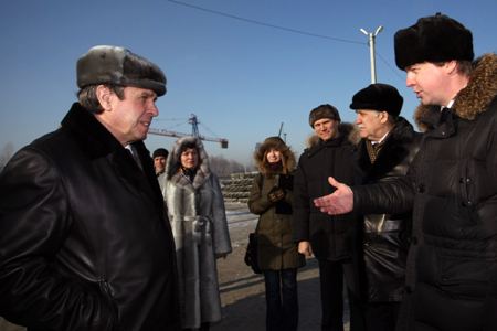 Мэр Новосибирска дал обещание расселить 307 ветхих домов до конца 2015 года