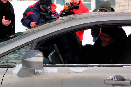 Новосибирские журналисты повторили эксперимент СК РФ: пересесть за пять секунд не удалось (видео)