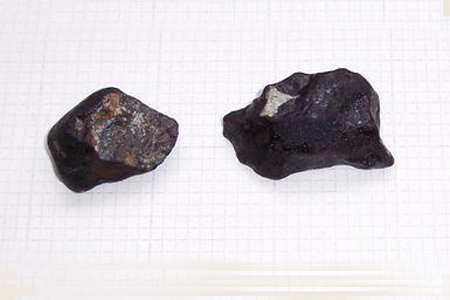 Сибирские геологи нашли в челябинском метеорите силикаты и сульфиды железа 