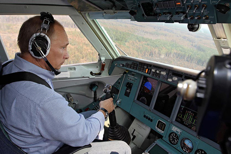 Владимир Путин проведет в Новосибирске совещание по военной авиации и спустится в метро