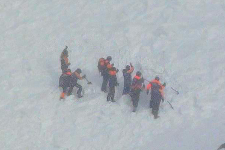 Тела пятерых подростков обнаружены в Туве на месте схода лавины