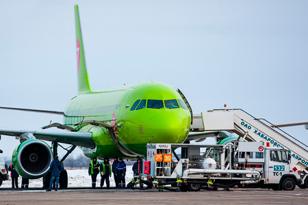 Авиакомпания «Сибирь» из-за нехватки самолётов задержала пассажиров в Хабаровске