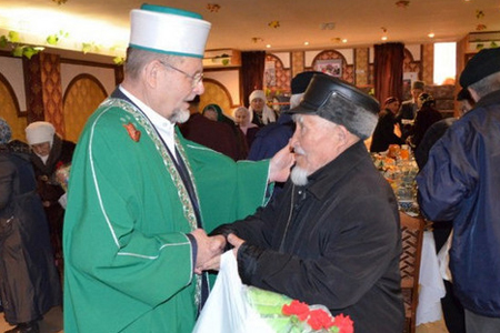 Новый муфтий мусульман Сибири призвал объединиться против религиозного экстремизма