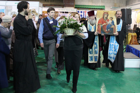 Выставка-продажа православных икон со всего мира открылась в Новосибирске (фото)