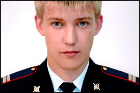 Неизвестный в Новосибирске убил полицейского выстрелом в спину и ранил его напарника