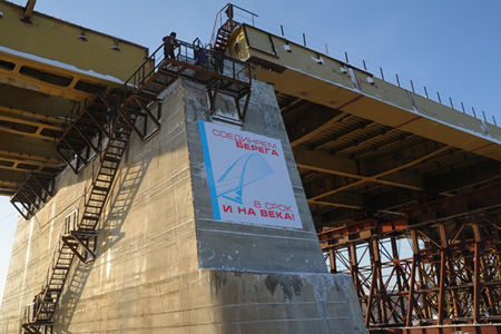 «Сибмост» начал установку временных сооружений для монтажа арки третьего моста в Новосибирске