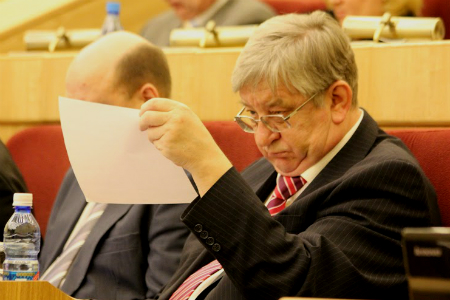 Оба новосибирских сенатора заработали в 2012 году меньше 2,5 млн рублей 
